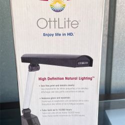OttLite Reader’s HD Learning Light – High Definition Natural Lighting
