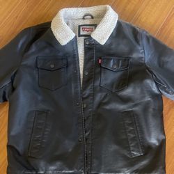 Men’s Sherpa Lined Levis Jacket