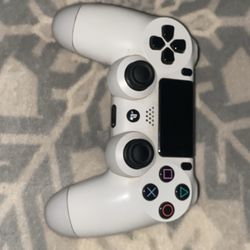 white ps4 controller 