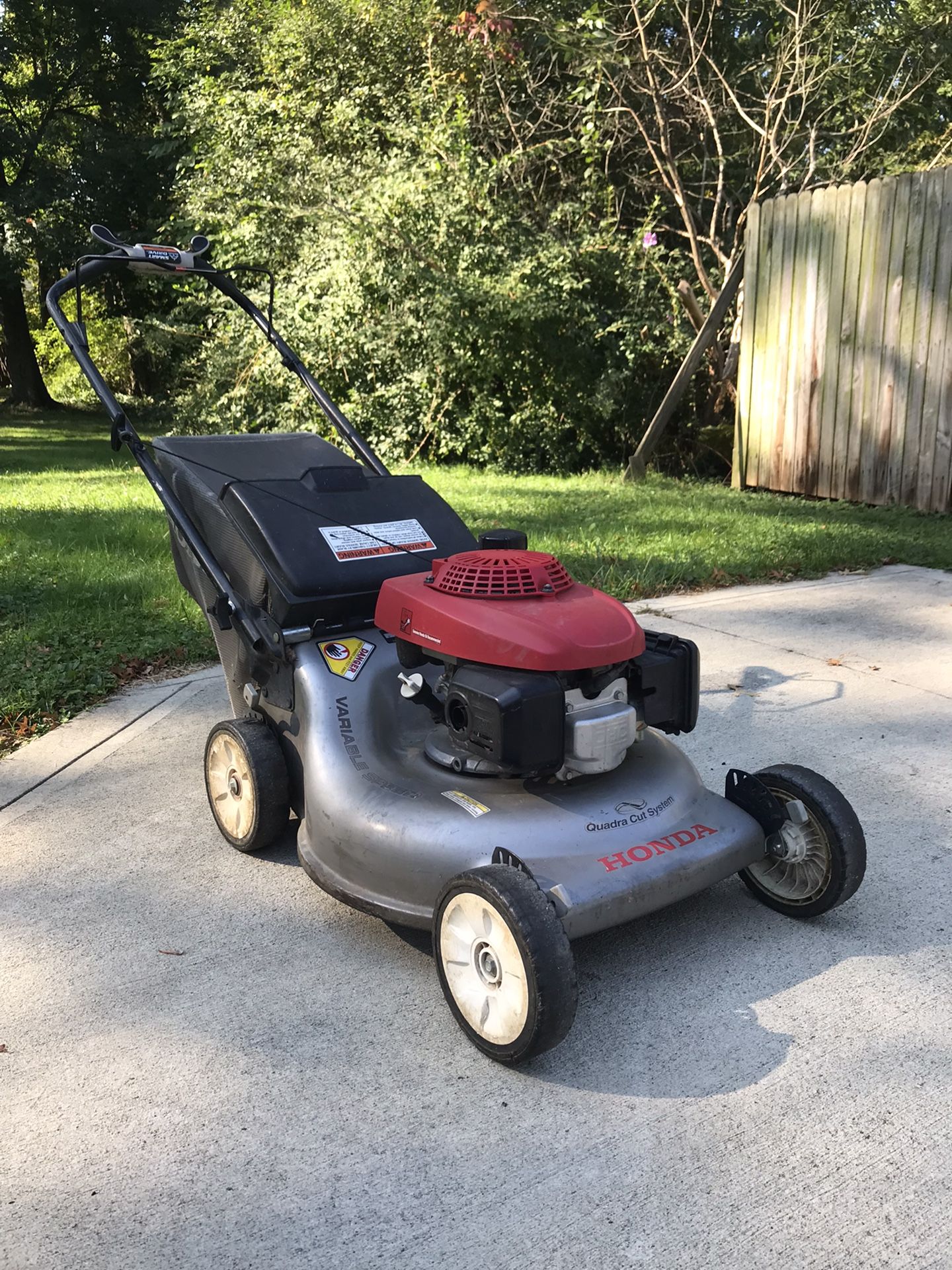 Honda Quadra Cut SmartDrive Self-Propelled Lawn Mower
