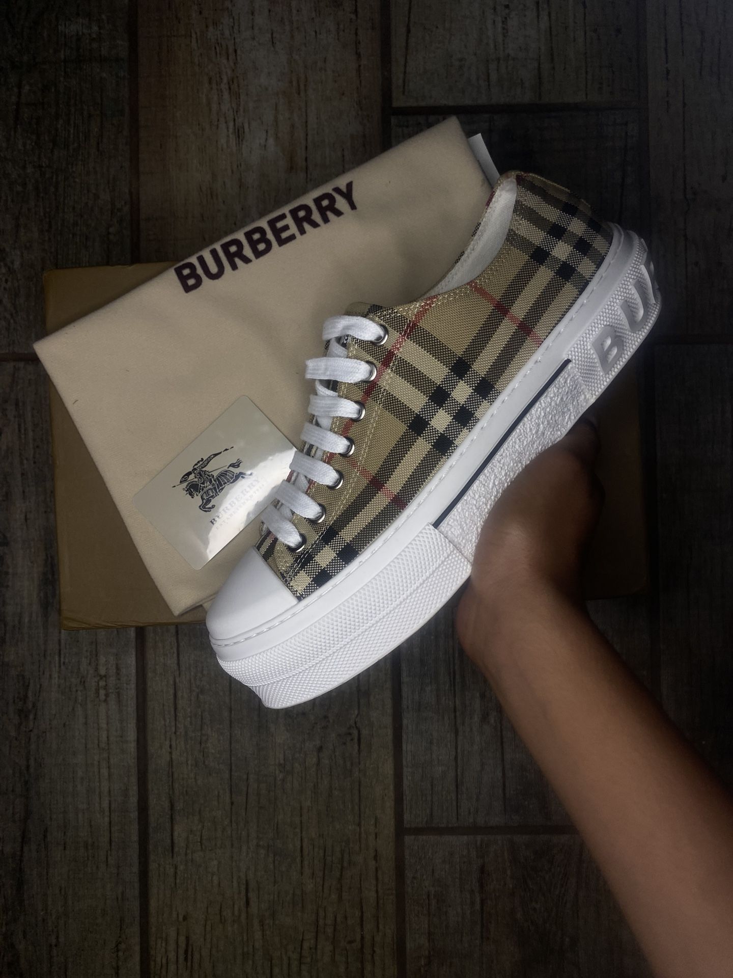 Burberrys