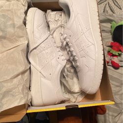 ASICS