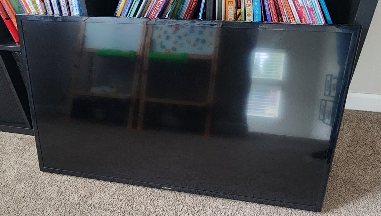 40" SAMSUNG TV