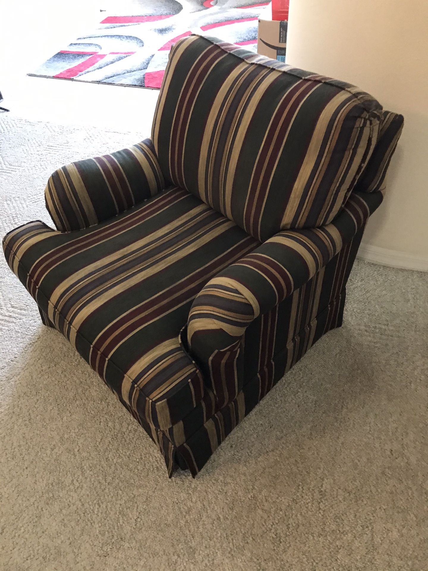 Non reclining chair