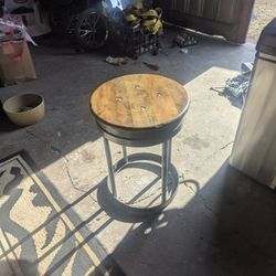 SPINNING STOOL 