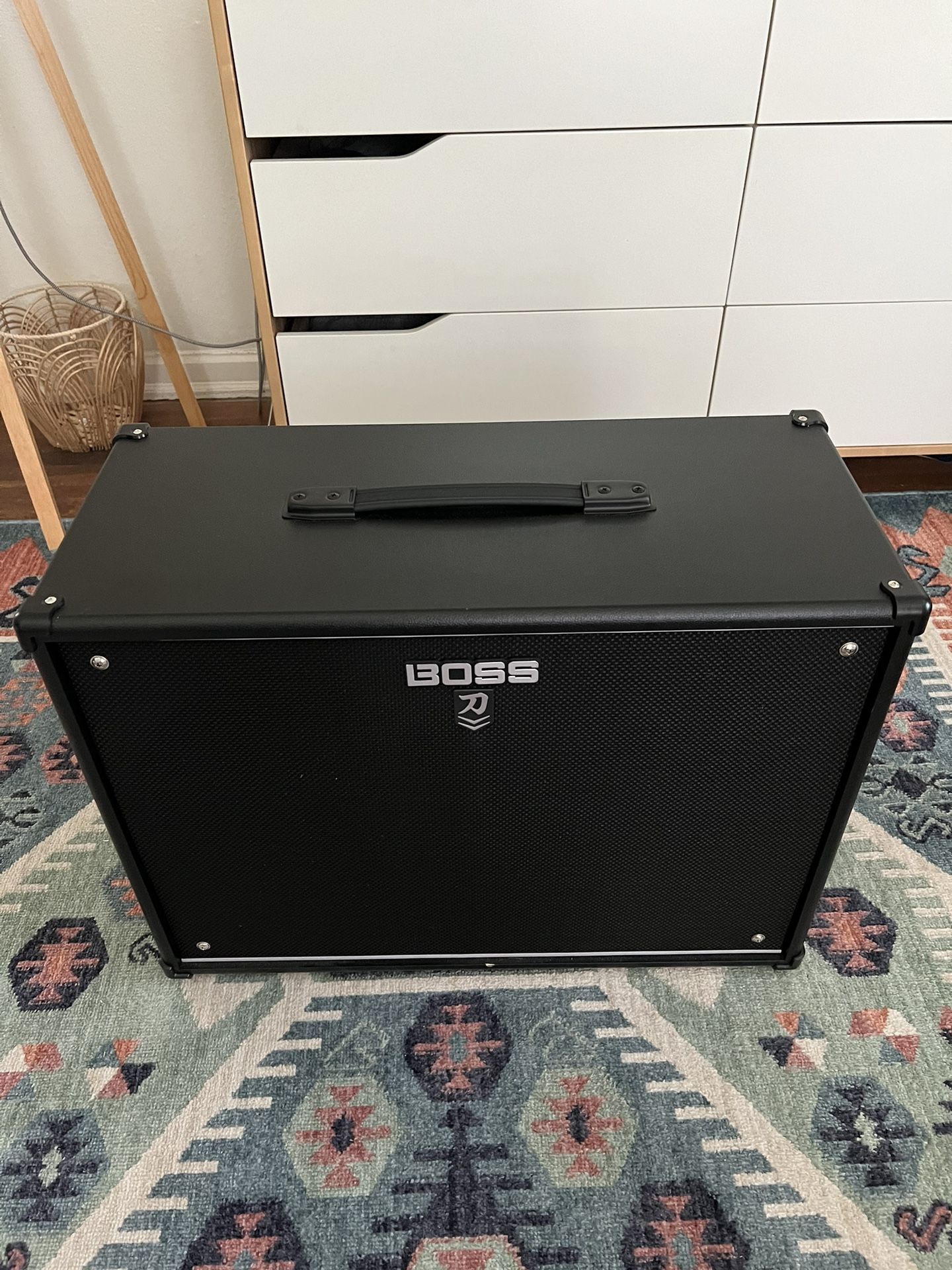 Boss Katana 150-watt 2x12" Cabinet