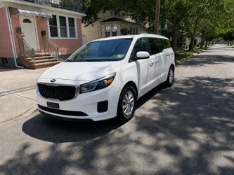 2016 KIA Sedona