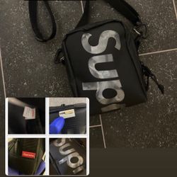 Supreme Crossbody 
