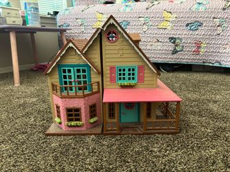 Li'l Woodzeez Toy Dollhouse Two-Story Playset