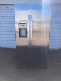 GE Stainless Steel Side-by-Side Refrigerator