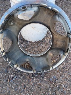 Miscellaneous Chrome hubcap also blue clean containers for water