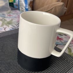 STARBUCKS COFFEE MUG 