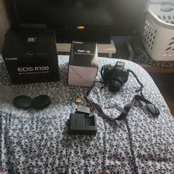 Canon R100