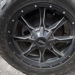 Set Of Wheels And Tires 275/60/20