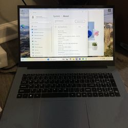 18.5 INCH LABTOP BRAND NEW
