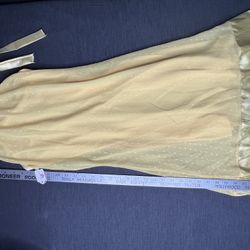 Short Dress Color Yellow, Sz Large.