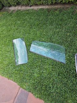 1(contact info removed) ford mustang fastback side door glass 3 pcs 2 left 1 right
