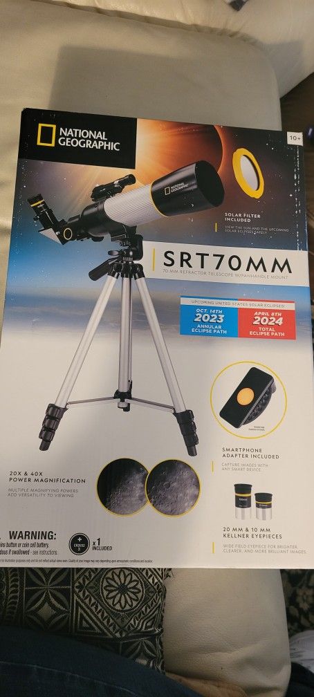 National Geographic STR 70MM telescope NIB