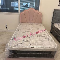 Twin bed with mattress