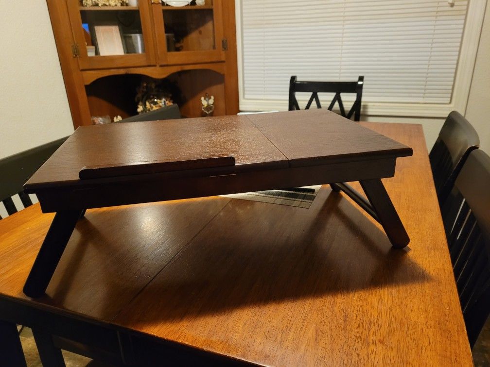 Lap Table