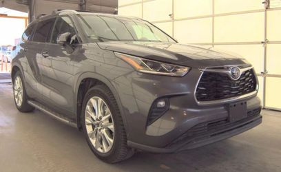 2022 Toyota Highlander Hybrid
