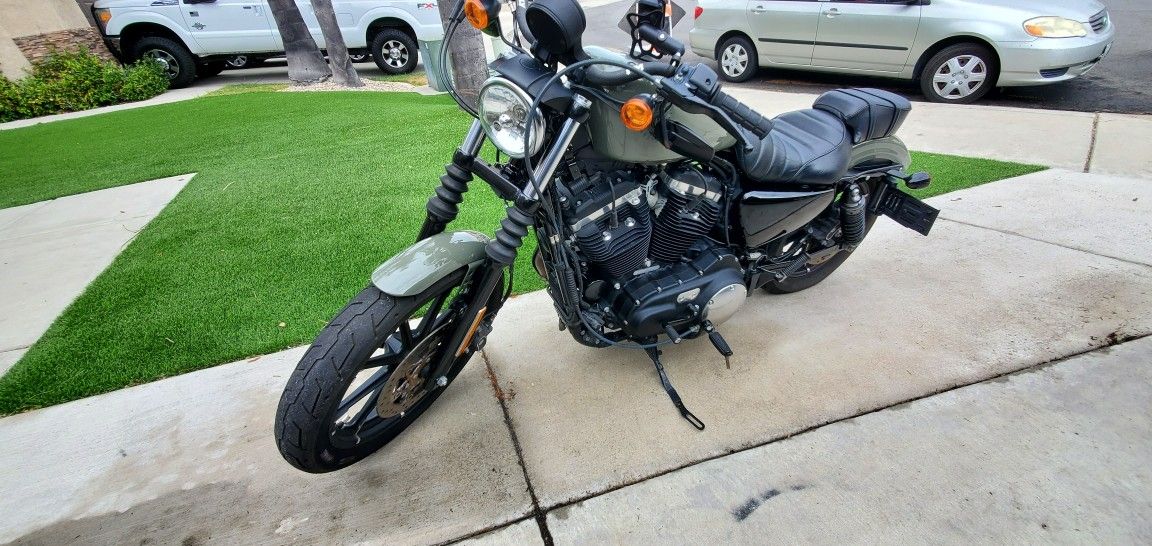 2021 Harley Davidson Iron 883 sportster