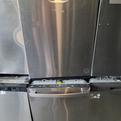 Dishwasher's new never use open box.They might have dinner or scratches