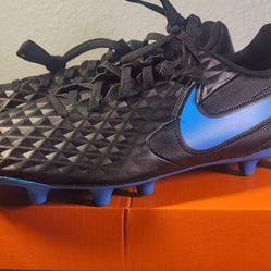 Nike Tiempo Legend 8 soccer cleats