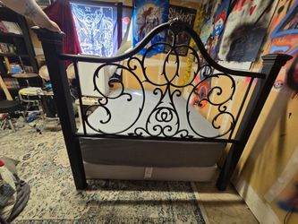 Queen Size Black Steel Bedframe