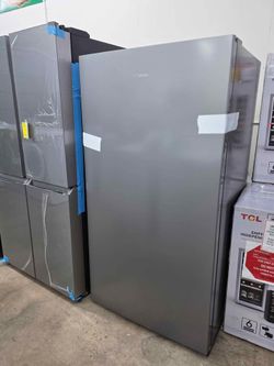 Hisense Upright Freezer – Model HFU101N1AVE – 10.1 cu ft