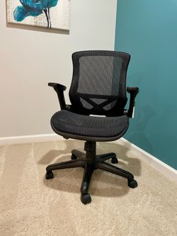 Office Chair with Adjustable Arms
