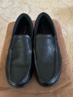 ROCKPORT Men's Total Motion Cadwyn Loafers K71228 LEATHER UPPER  Size : 9. 5 Very Comfortable and light weight  Original price ：More than $ 100