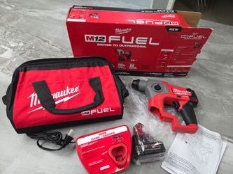 Milwaukee M12 Rotatory Hammer