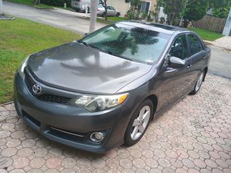 Toyota Camry 2014