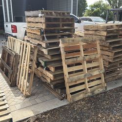Pallets wood.