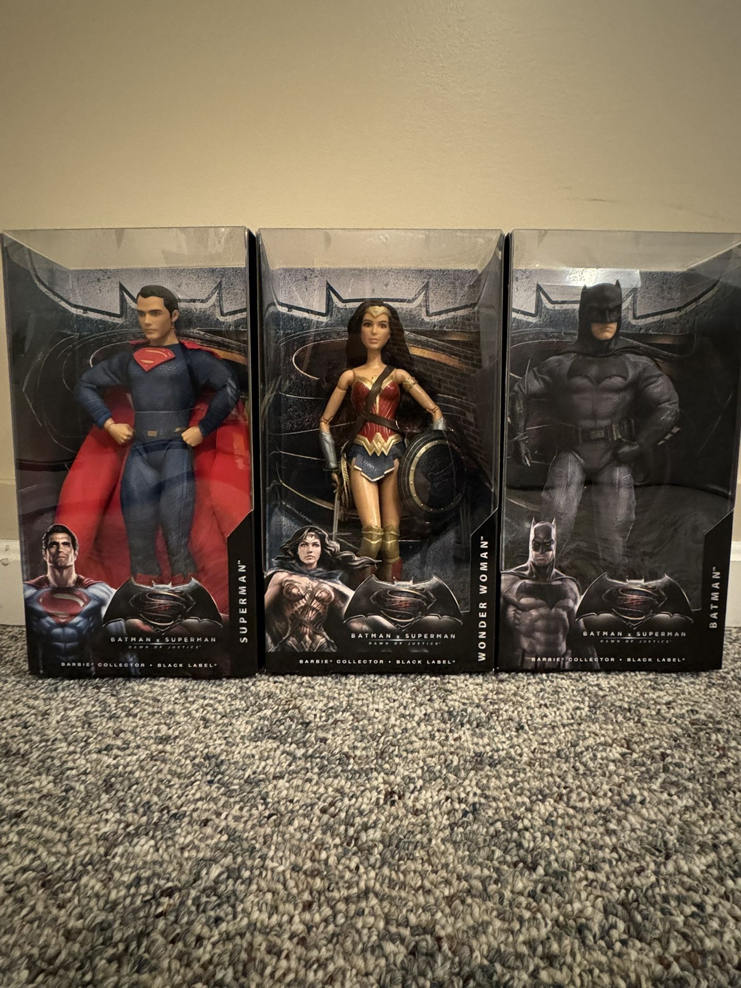 Toys/barbie/Batman/Superman/Wonder Woman 
