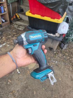 🎈read 🫏 used makita 18v impact good condition no  batt no charger tool only $60 Firme Área Jersey Village 77O41