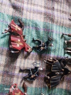 Schlelch knight Collection