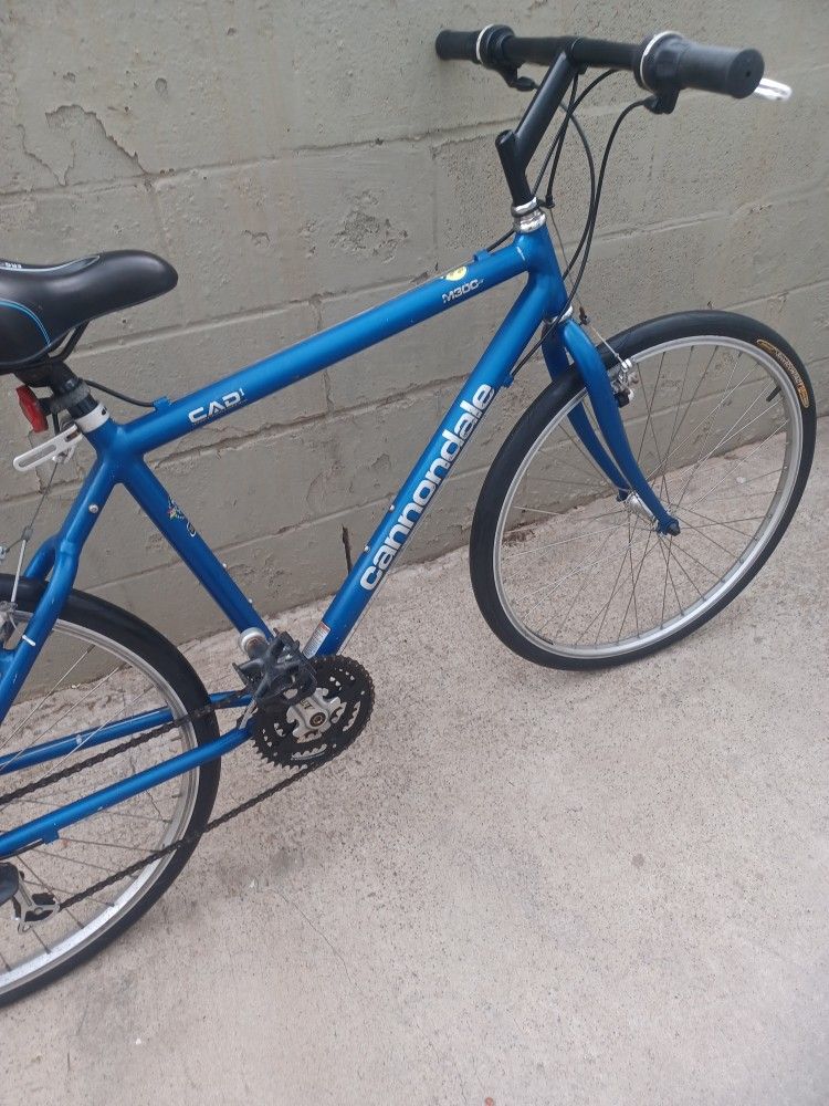 CANNONDALE size 26 Frame 18 Speed 21