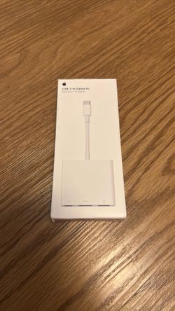 USB-C Digital AV Multiport Adapter