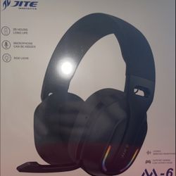 Wireless Stereo Gaming Headset RGB Bluetooth USB-C, With Mic-Black Low Latency 
