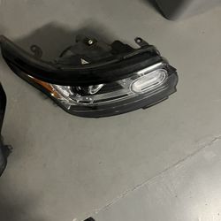 Range Rover L405 Headlight Complete. L/R
