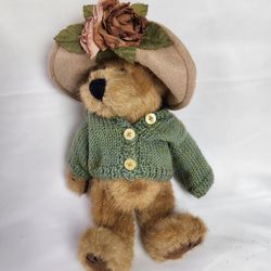 Boyds Bears Mrs. Trumbull Plush Bear with Hat and Sweater 10" . 