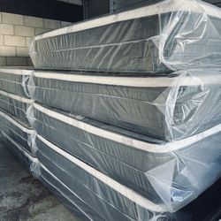 Brand new mattresses TWIN FULL QUEEN E KING C KING Espanol-English free delivery, the price depends on the size of the mattress