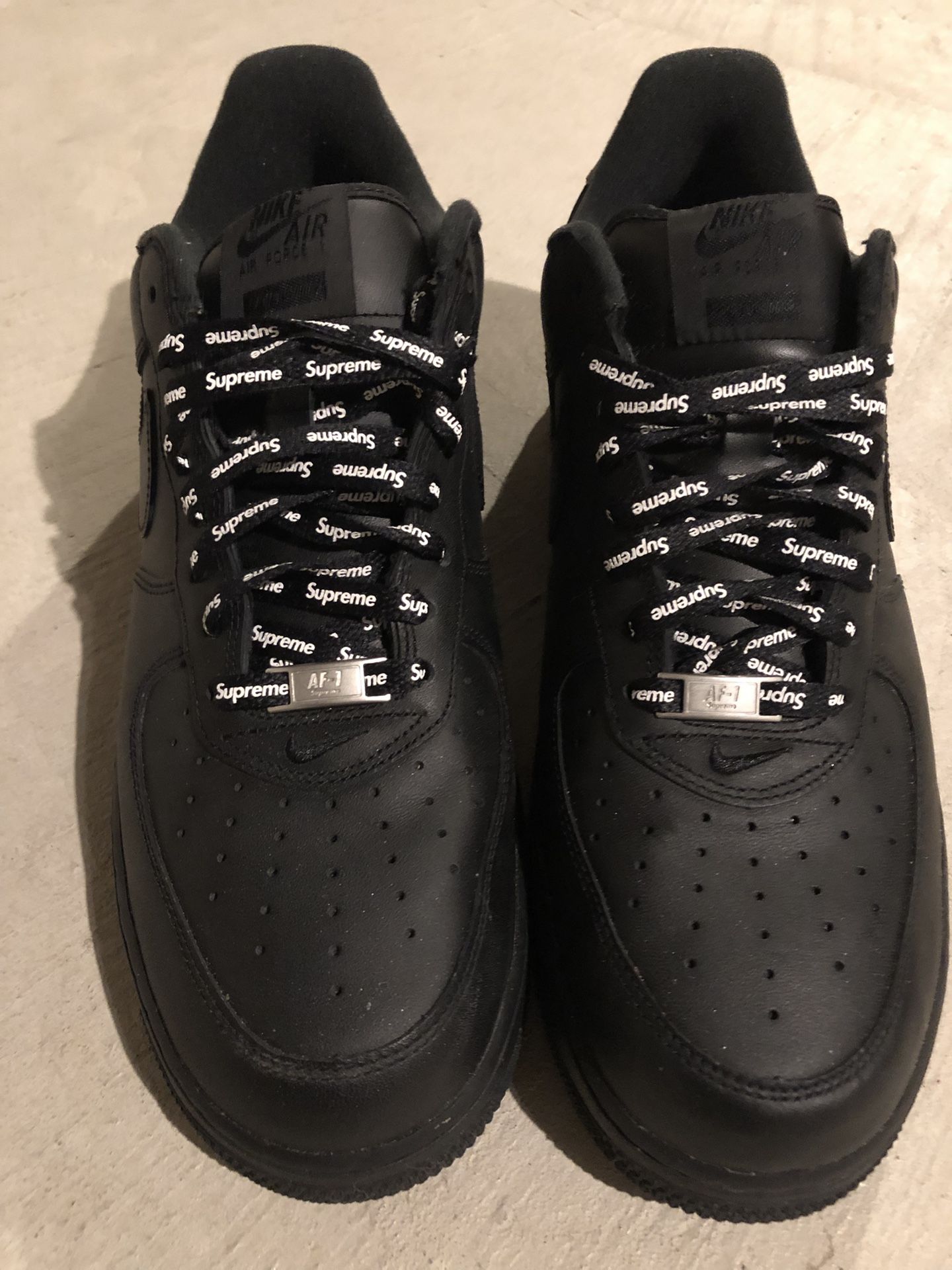 Nike Air Force One x Supreme