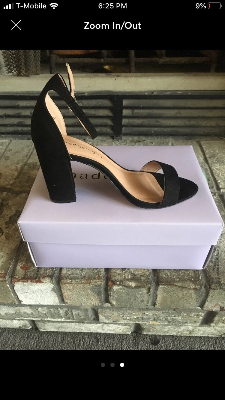 Steve Madden sandals size 7