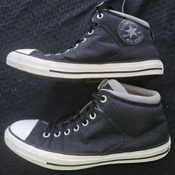 Converse Chuck Taylor All Star - Size 9