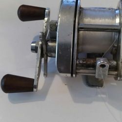 Shimano Bantam 100/with Rod. (Shimano Bantam 100 / con varilla).