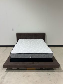 Very Nice Queen Size Bed