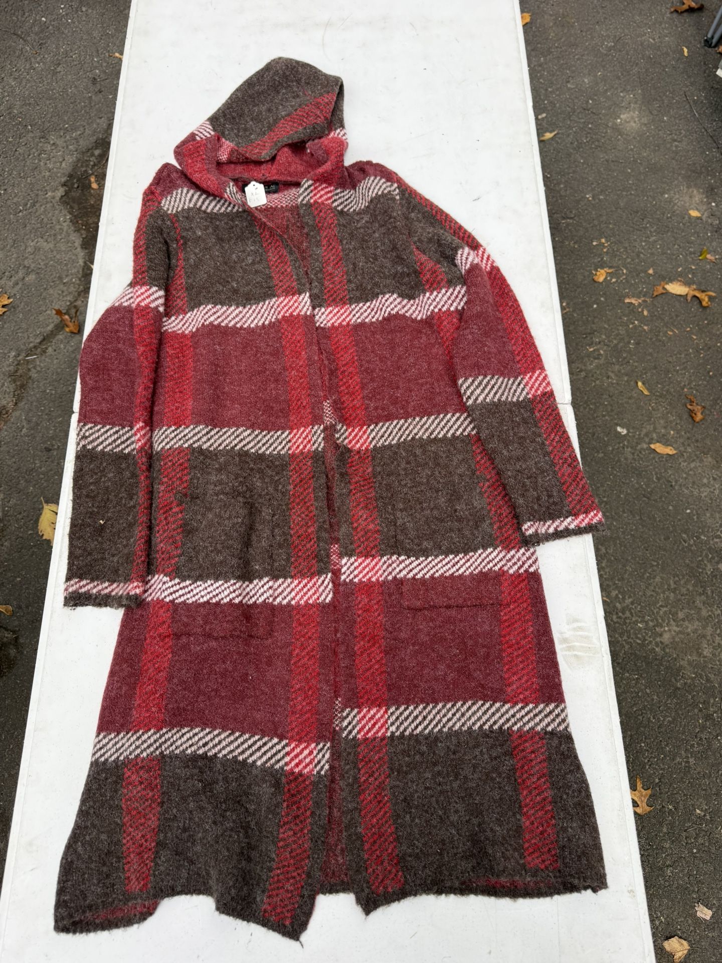 Red and brown plaid wool cardigan with hood (XL)
